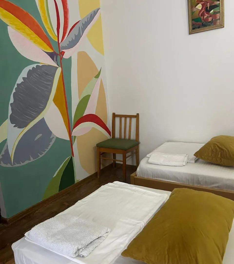 Sunny Tiflisi Hotel 0*, Tbilisi